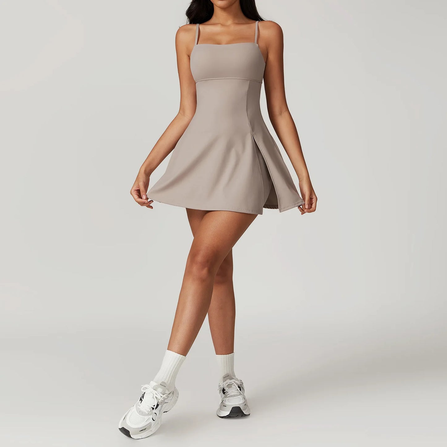 Women's Sports Beautiful Back Dress Removable Chest Cushion Breathable Outdoor Yoga Tennis Skirt Sexy Woman Yoga Sport Clothes