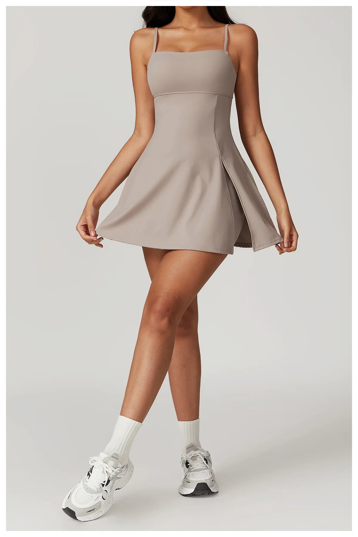 Women's Sports Beautiful Back Dress Removable Chest Cushion Breathable Outdoor Yoga Tennis Skirt Sexy Woman Yoga Sport Clothes